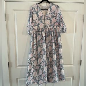 Zen Ethic Floral Dress Size Medium (Paris, France)